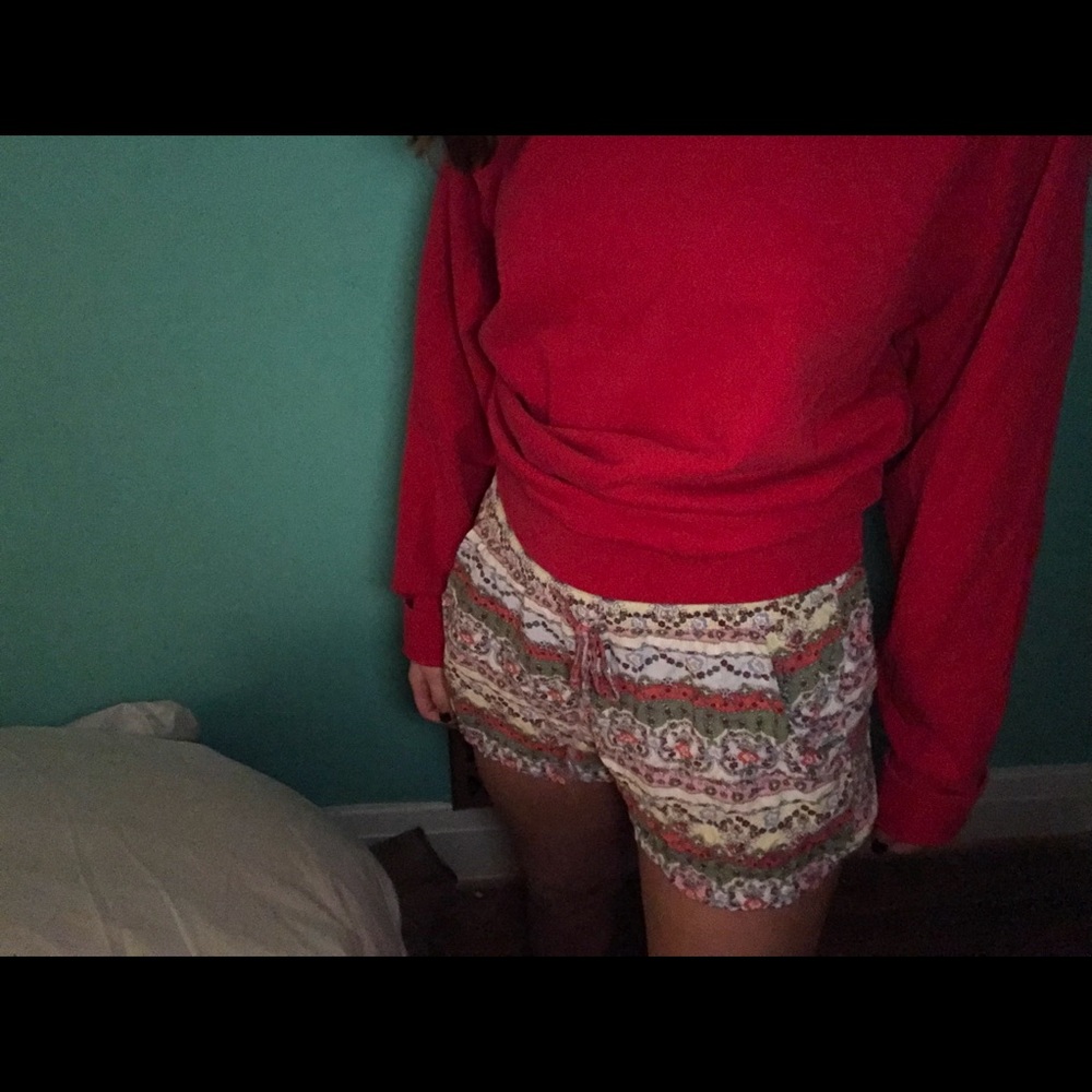 Flowy shorts - Picture 3 of 3